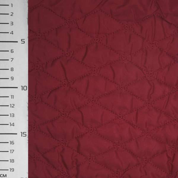 Ткань плащевая стеганая матовая ромбы 6,5х3,5 см вишневая, ш.145